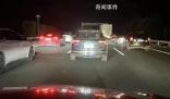 各地返程高速路況:車隊堵成長龍