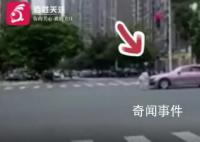 交警回應街頭上演“追擊式”碰瓷 案件正在進一步調查當中