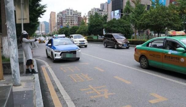 多地放寬出租車司機從業年齡限制 為打破職場年齡限制開個頭