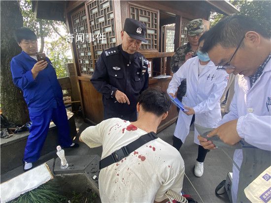小伙爬山暈倒堅持先拜財神再就醫 近期加班加點熬夜太多