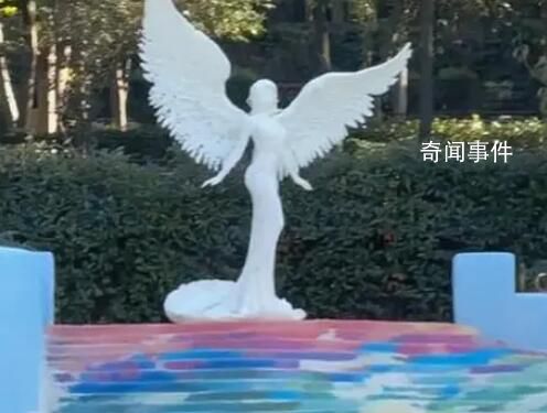 李玟白色雕像揭幕 令人心痛