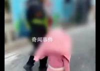 愛狗人士放學(xué)路上追問打狗者女兒 小女孩嚇得蒙著頭