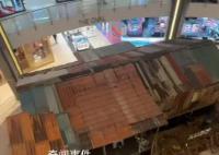 商場辟謠中庭現“最強釘子戶”