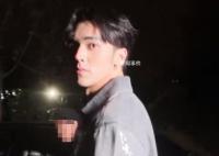 陳牧馳承認收錢 拉你手怎么了兄弟就要拉你的手