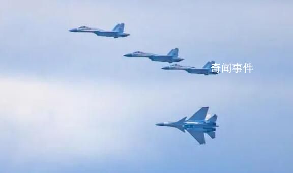海軍首次招收艦載機女飛行學員
