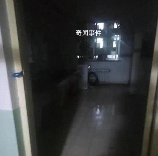 校方回應(yīng)男生往公用洗衣機(jī)丟大便