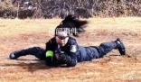 女特警實彈射擊訓練又美又颯 太帥了