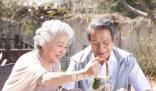 年輕人為何愛上老年消費 引發網絡熱議