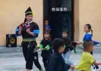 失去課間的孩子們在廁所社交 學生的閑暇活動遭到了嚴格限制