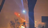 山東一油罐車爆炸 火光照亮半邊天