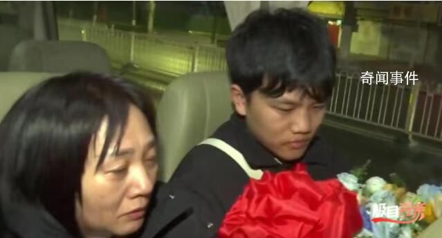 富豪與被拐兒子團聚:明天帶他提車