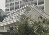 福州辟謠醫院小樓倒塌呈45度 是晉安區醫院三期項目建設工地