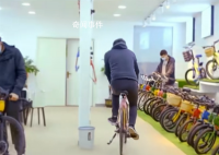 廣西小伙用竹子造自行車已售上萬臺 引起網友關注熱議