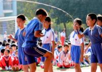 深圳小學初中明年起每天1節體育課
