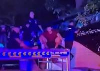 泰國旅游大巴發(fā)生車禍 致16人死亡