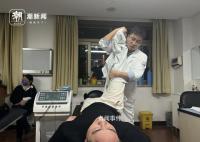 推拿科夜門診擠滿年輕人 22歲就已腰椎間盤突出