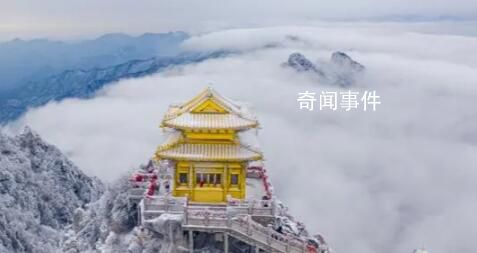 河南老君山銀裝素裹似仙境 美不勝收