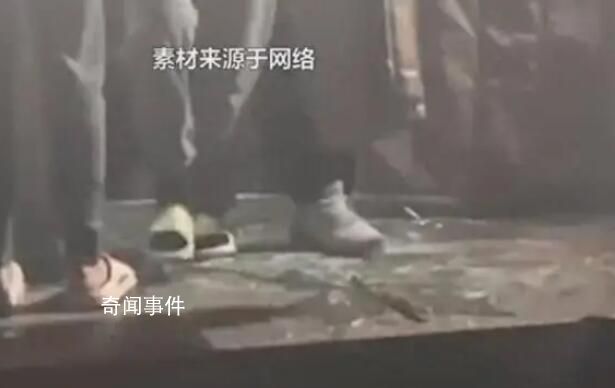西安一高校學生砸門逃生避震 已跟領導匯報此事