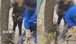 男孩哭著阻攔父親賣狗被罵滾一邊