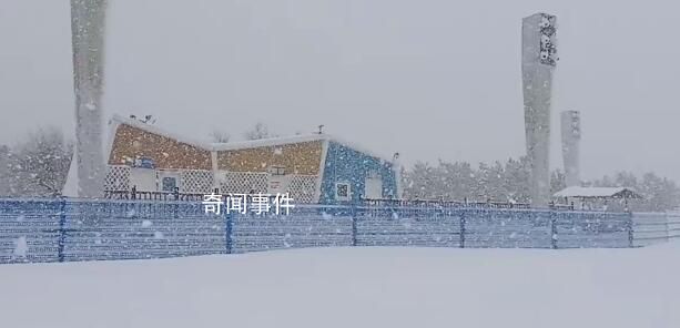 煙臺的雪一腳踩進去能沒到膝蓋