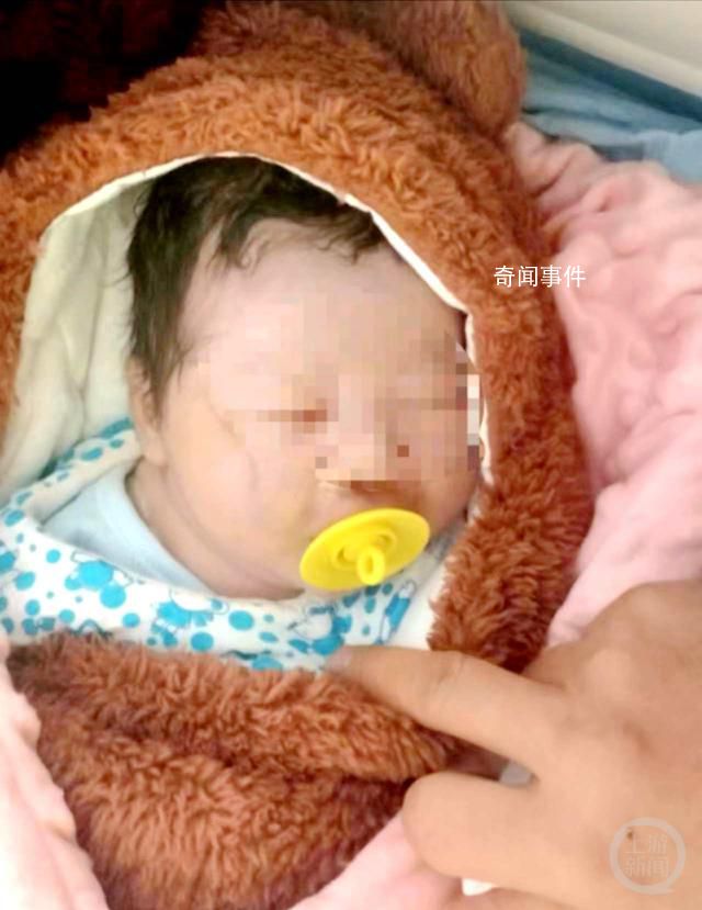甘肅首個“地震寶寶”救護車內降生