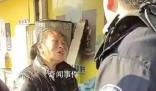 女子撿到手機索要千元 不給就扔河里