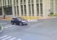 老人騎車逆行摔倒 男子攙扶被判次責(zé)
