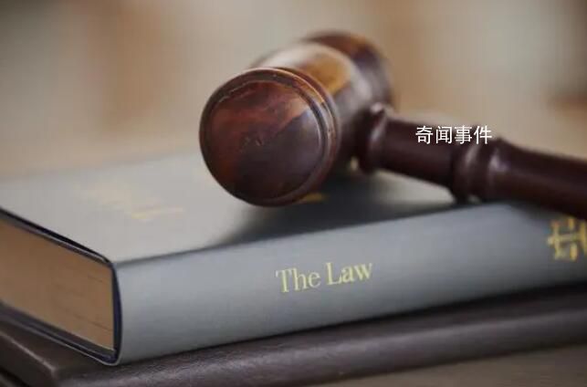 男子加油站碰掉瓷磚一角賠了450元