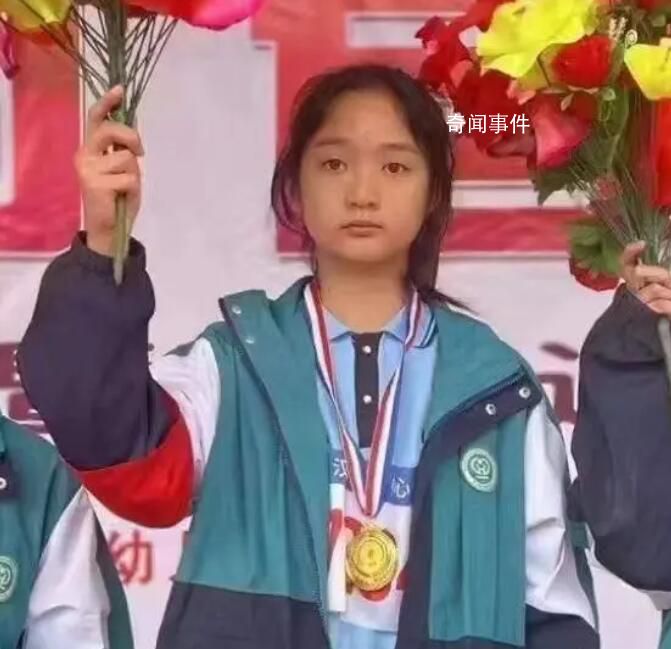 13歲女孩失蹤前監控曝光 目前警方正在開展工作
