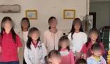 貴州夫妻17年間生下9女1男 一家人的生活很幸福