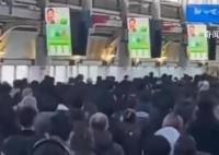 網友拍下日本火車站“無聲早高峰”